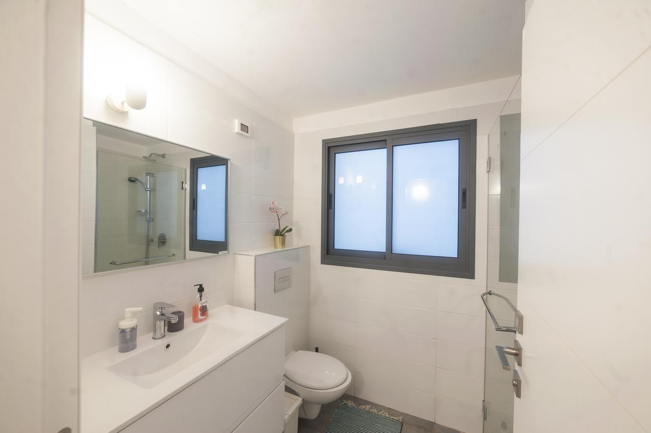 Luxury 2 Bedrooms Apartments Rothschild + Balcony Tel Aviv Buitenkant foto
