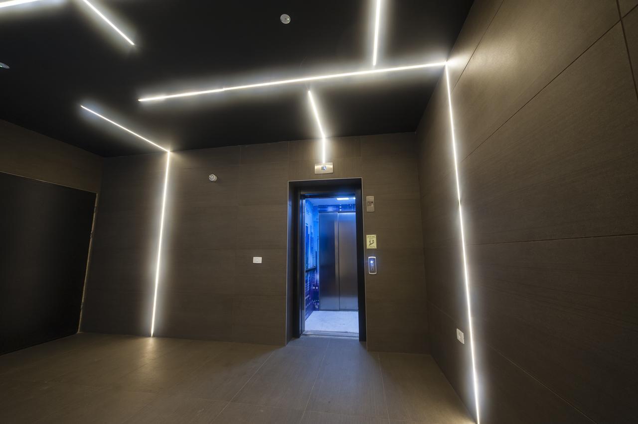 Luxury 2 Bedrooms Apartments Rothschild + Balcony Tel Aviv Buitenkant foto