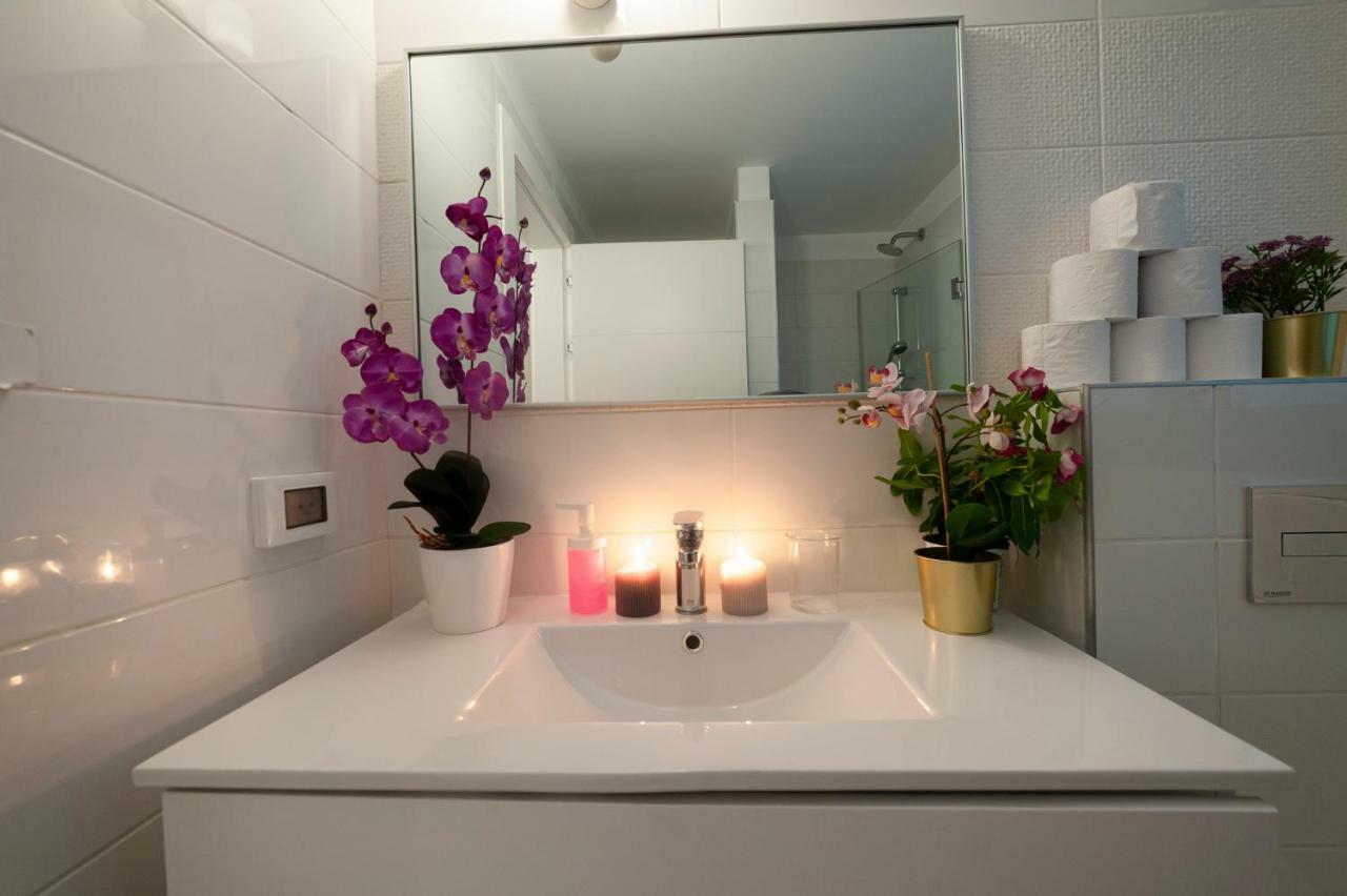 Luxury 2 Bedrooms Apartments Rothschild + Balcony Tel Aviv Buitenkant foto